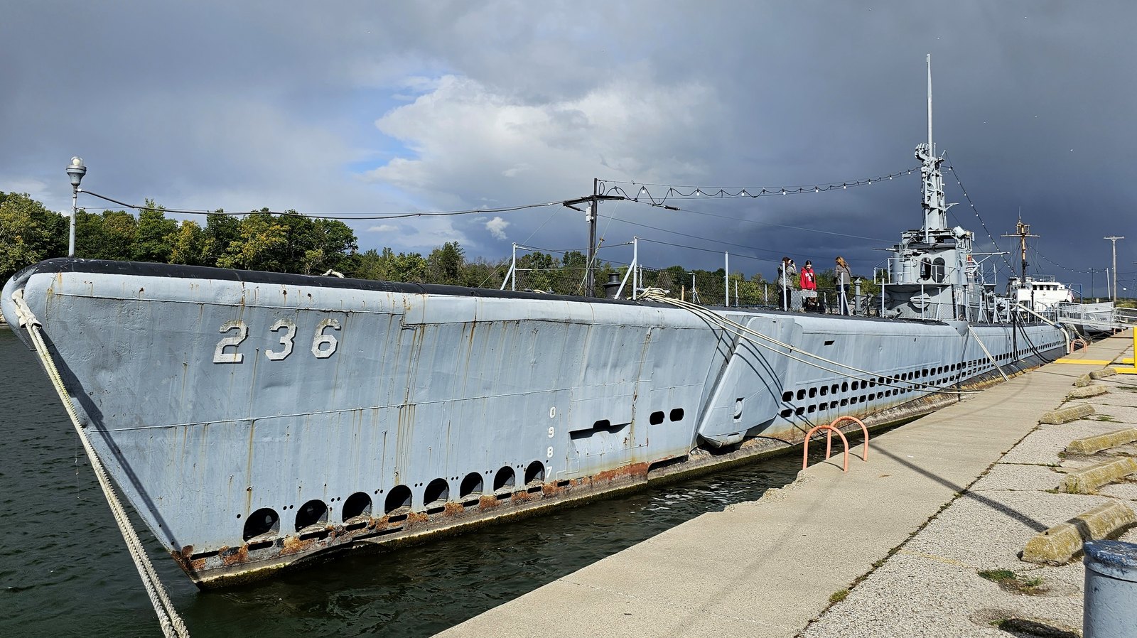 The USS Silversides, hull 236, alongside its Muskegon berth.