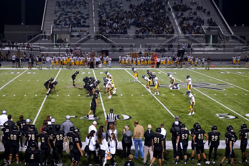 Mount Pleasant Oilers clinch a share of the SVL North with a 34-10 win over Midland, host Bay City John Glenn Oct. 23
